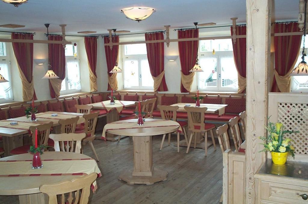 Gasthof Adler Zusmarshausen Esterno foto